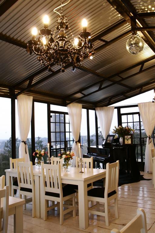 Zietsies Guest House Йоханнесбург Экстерьер фото